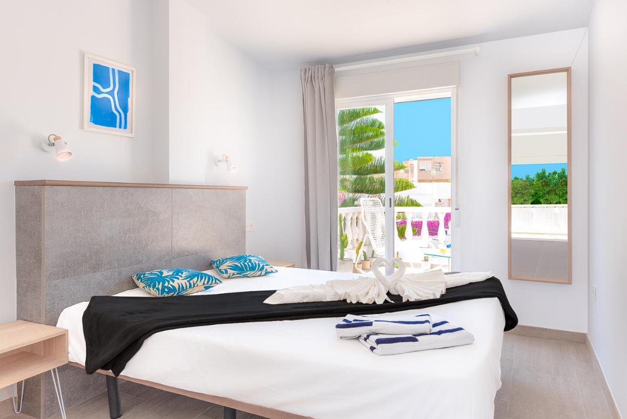 גראן אלקנט Bungalow Blue Dream 3 - Sea Views, Terrace And Pool מראה חיצוני תמונה